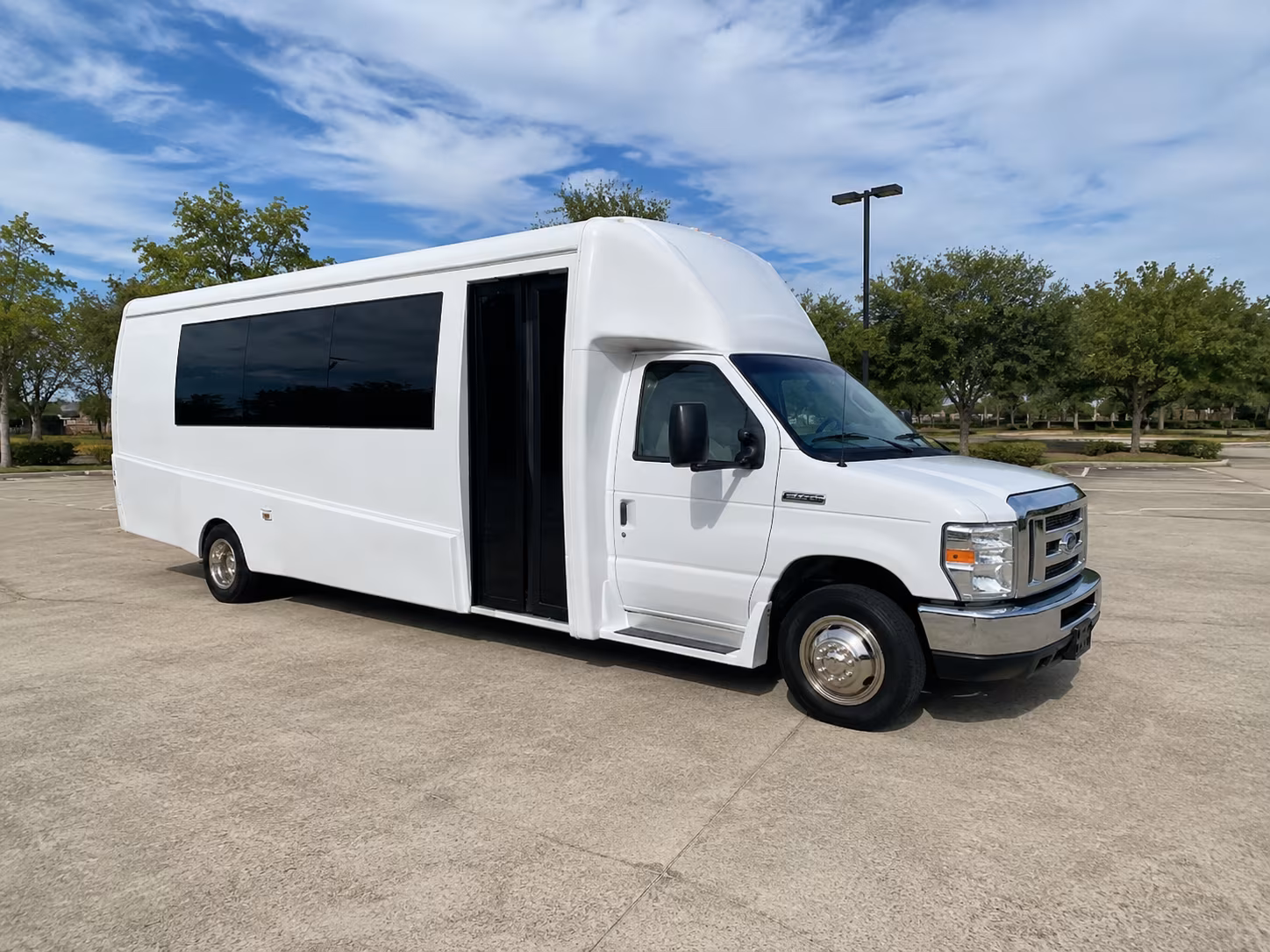 Meriden Winery Tour & Pub Crawl Transportation party bus exterior