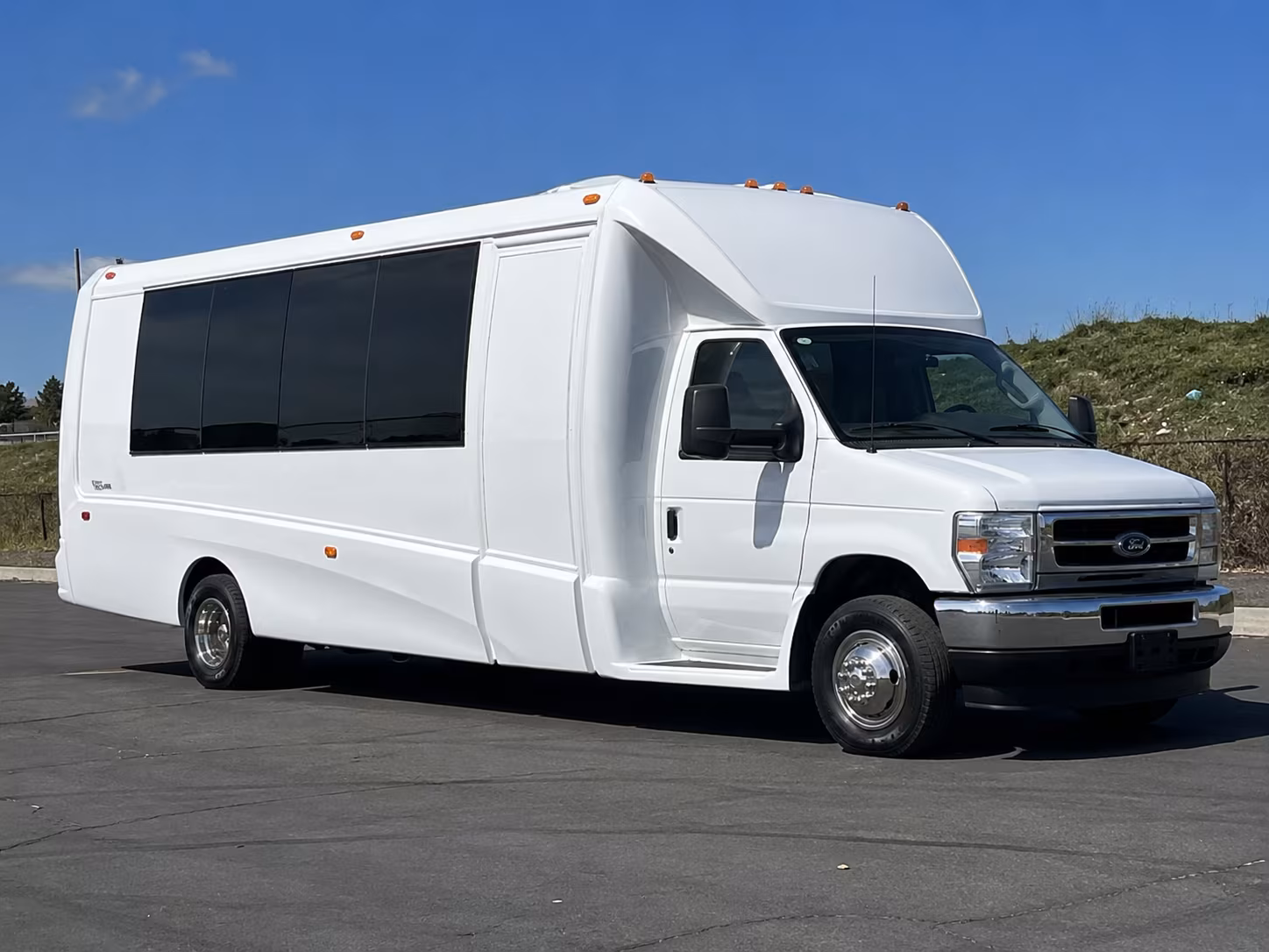 Waterbury Birthday, Sweet 16, & Quinceañera Party Bus Rentals